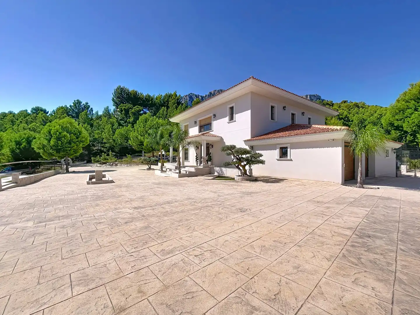 Vista exterior de Casa o chalet en venta en La Nucia con Jardín privado, Terraza y Piscina