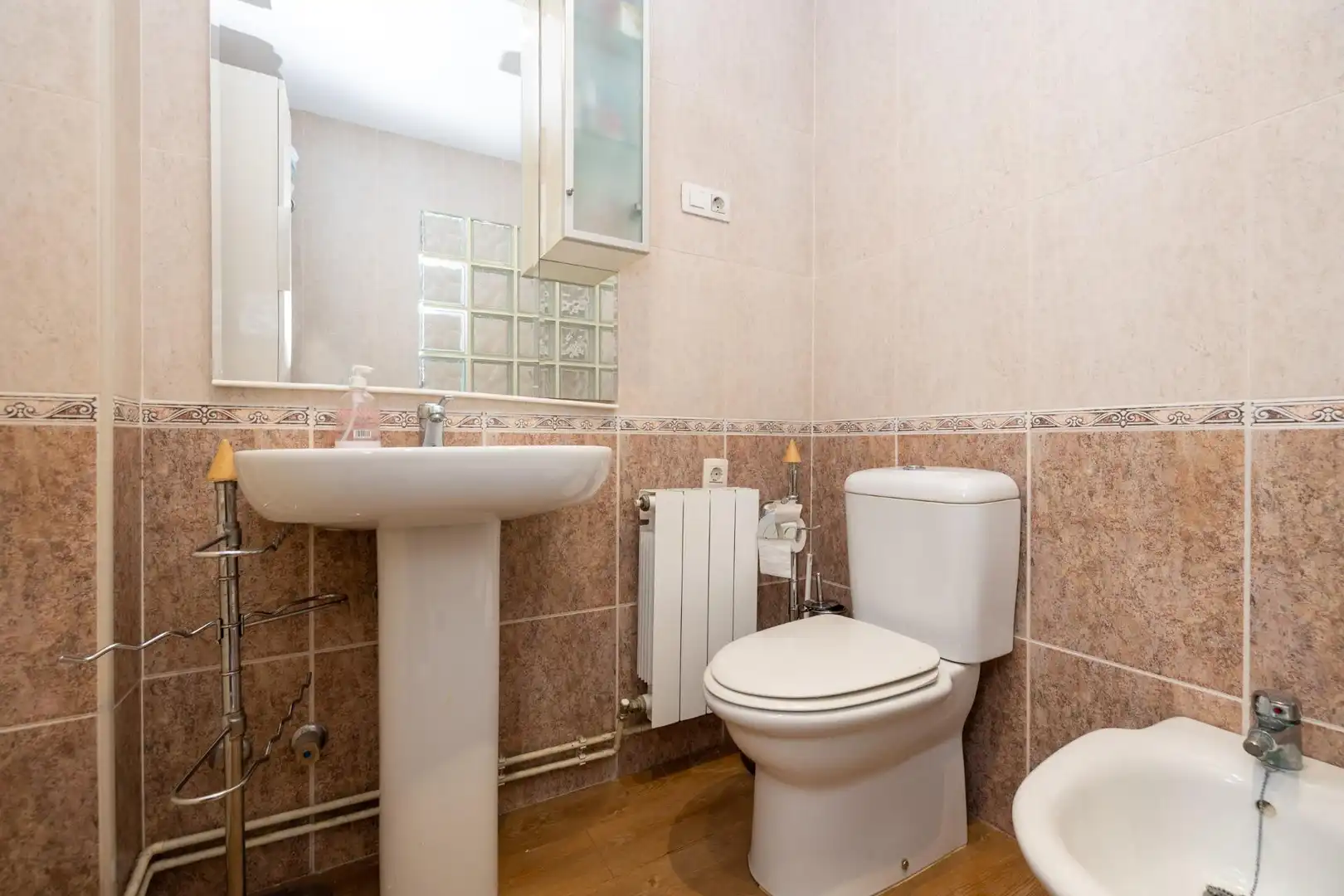 Bathroom of Houses for sale in Granada  with Air Conditioner, Heating and Private garden
