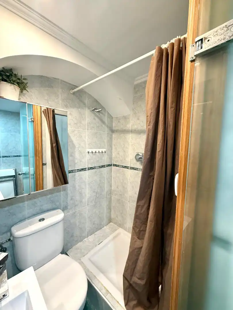 Bathroom of Flat for sale in Donostia - San Sebastián   with Furnished and Balcony