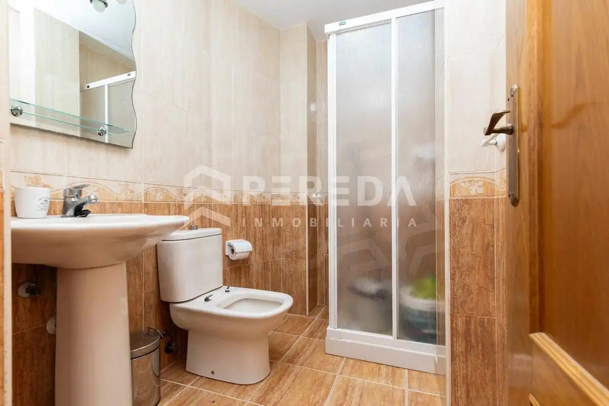 Baño de Piso en venta en Roquetas de Mar con Aire acondicionado