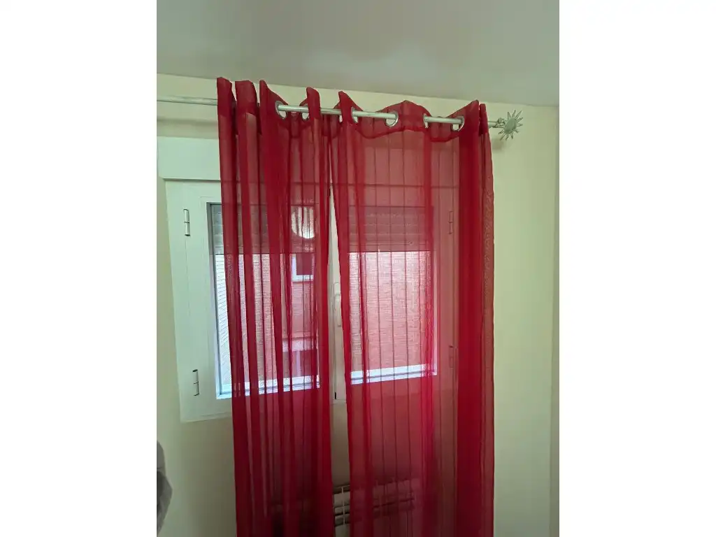 Dormitori de Apartament en venda en Puertollano