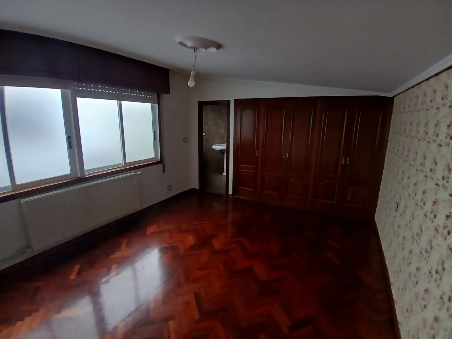Habitación de Piso en venta en Ferrol con Calefacción y Trastero