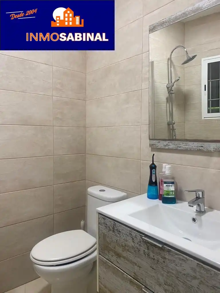 Baño de Casa o chalet en venta en Roquetas de Mar con Aire acondicionado, Jardín privado y Piscina