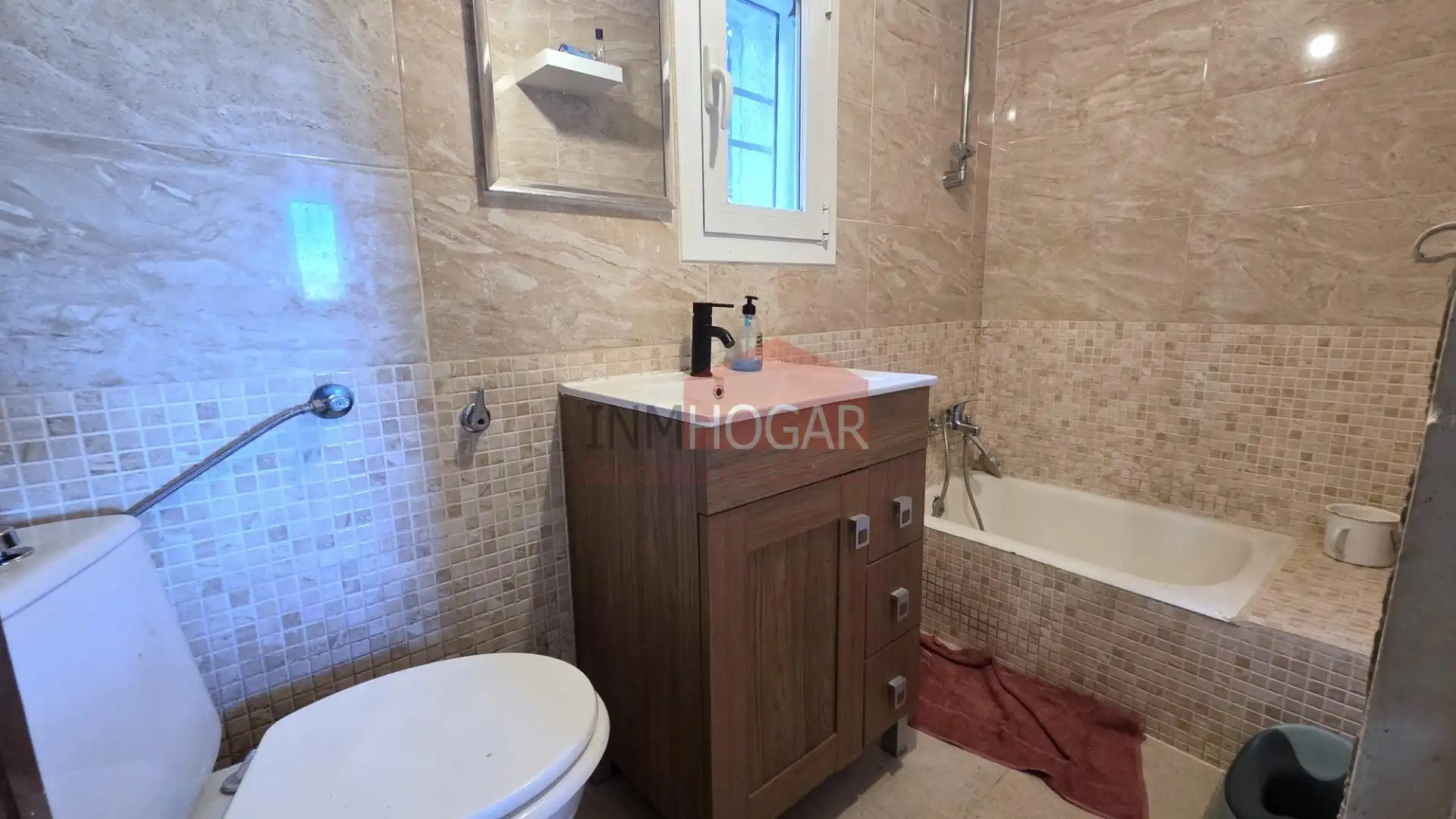 Baño de Casa o chalet en venta en Herradón de Pinares con Calefacción, Jardín privado y Terraza