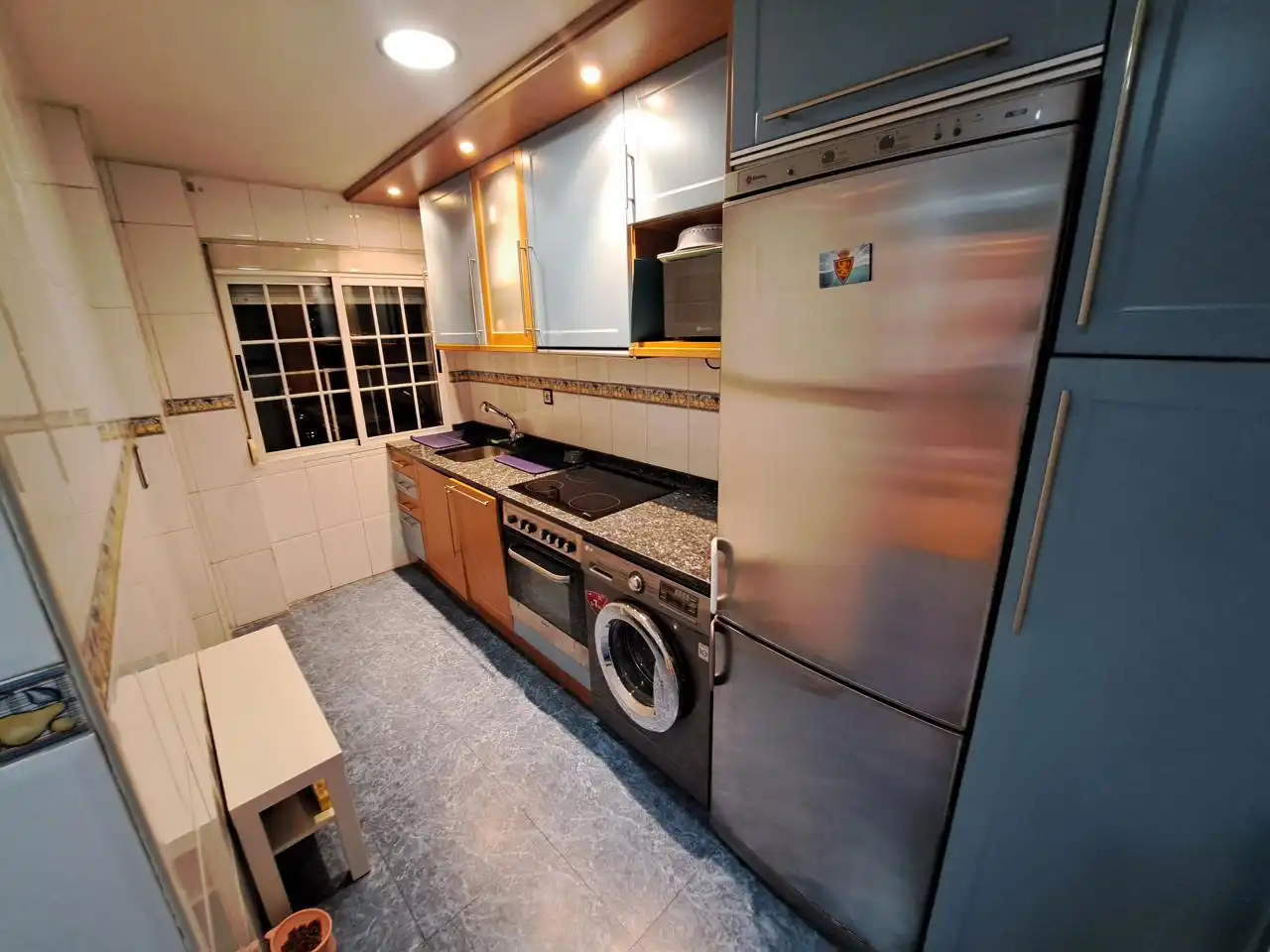 Kitchen of Flat for sale in Zaragoza  with Air Conditioner, Heating and Parquet flooring