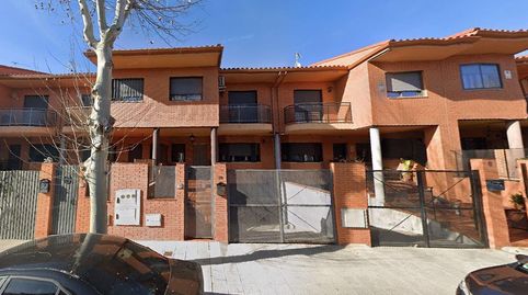 Foto 2 de Casa adosada en venta en Calle Filomenta Contreras Fdez, 39, Los Robles, Seseña