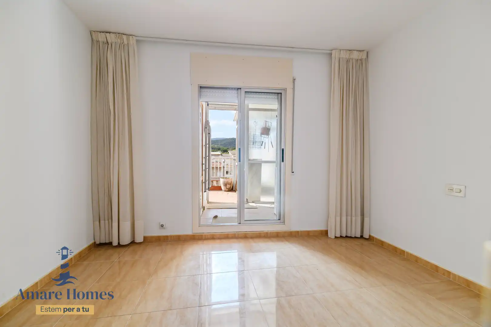 Habitación de Ático en venta en Castelldefels con Terraza y Horno