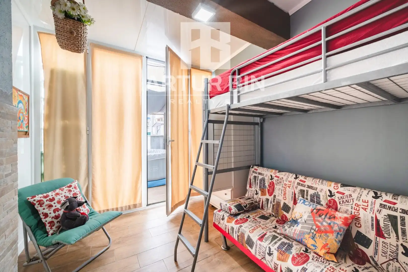 Attic for sale in El Faro