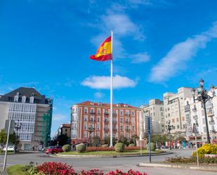 Vista exterior de Pis en venda en Santander amb Balcó