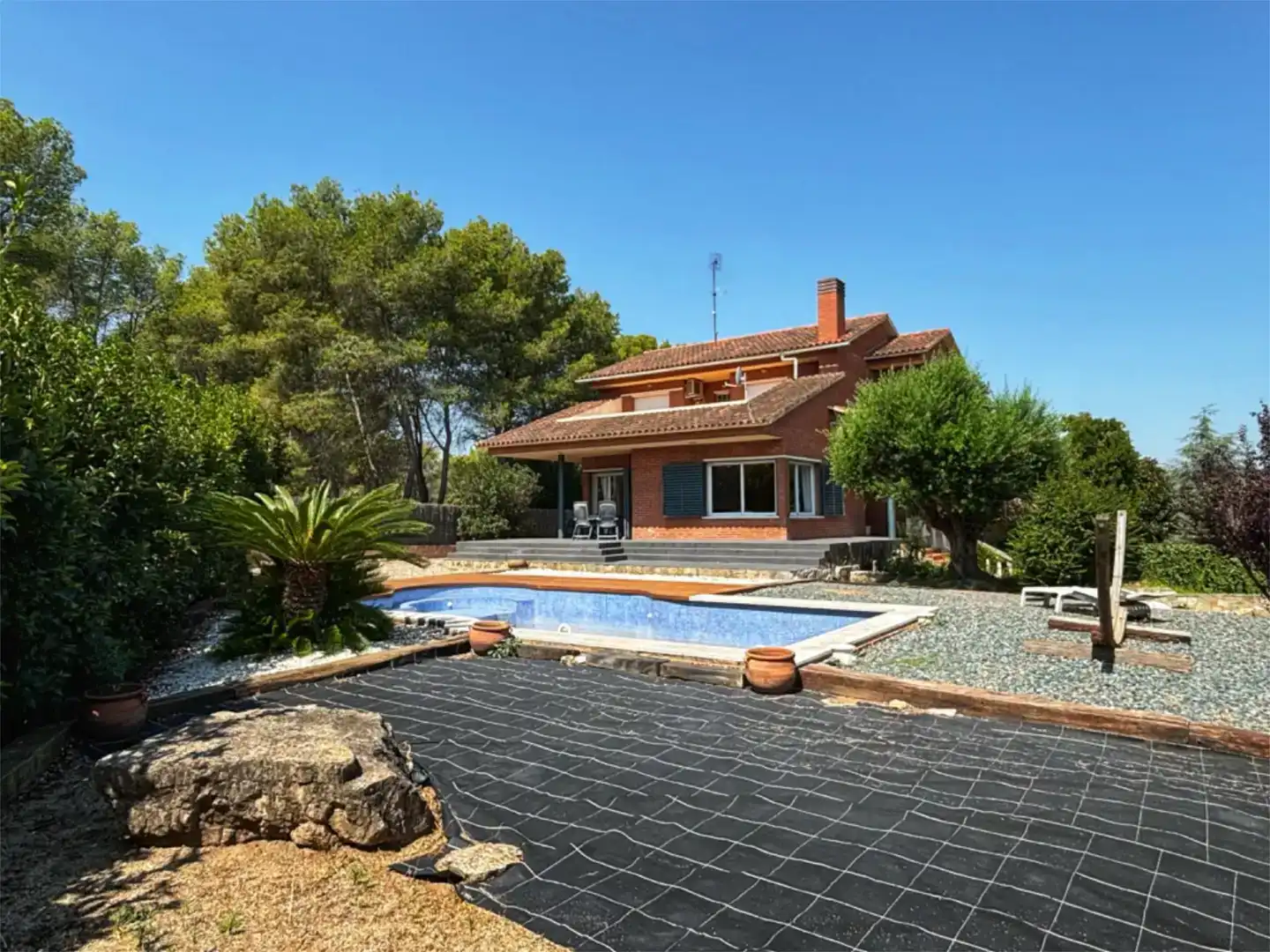 Vista exterior de Casa o xalet en venda en Corbera de Llobregat, Barcelona
