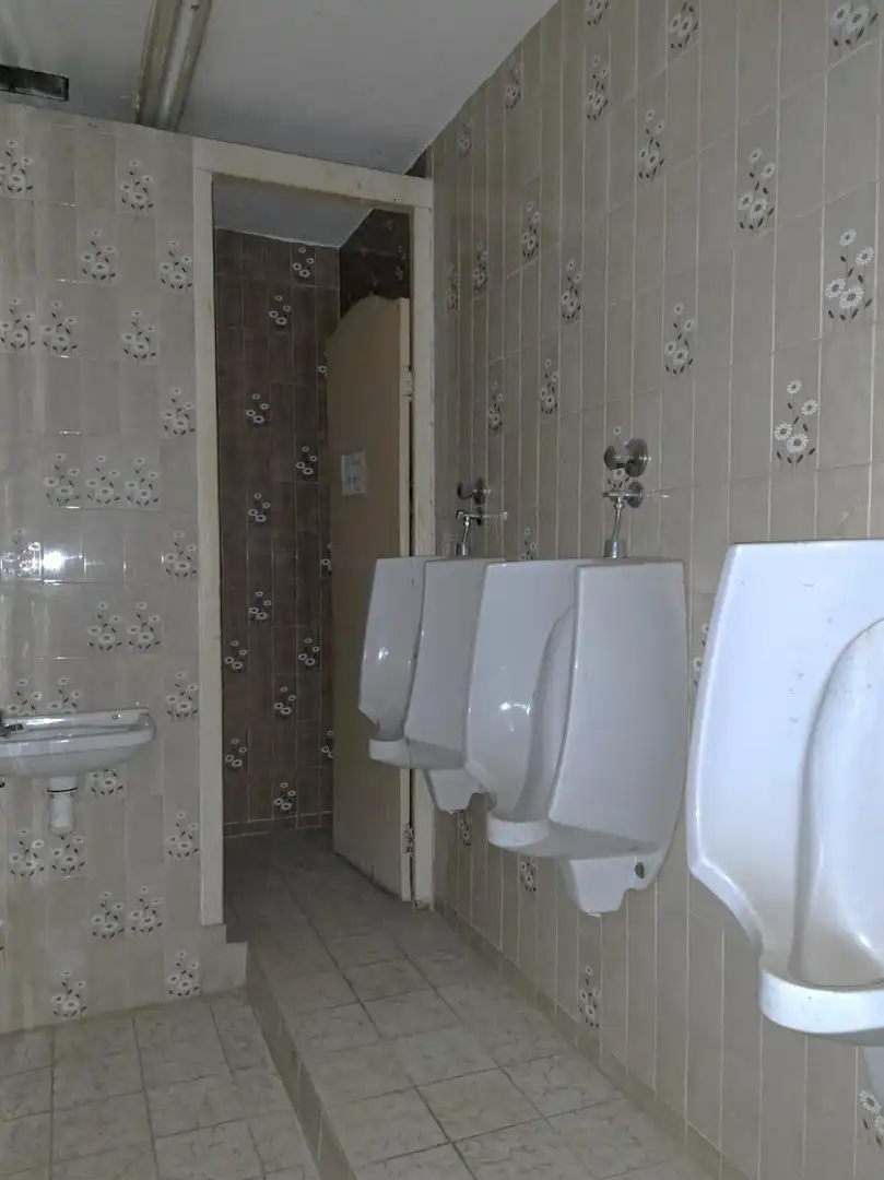 Baño de Local en venta en Requena