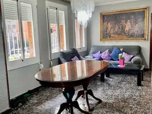 Comedor de Piso en venta en Barcelona con Aire acondicionado, Amueblado y Horno