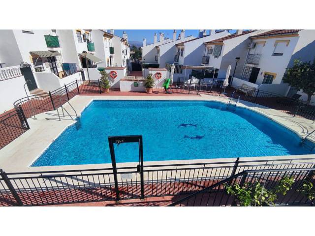 Casa adosada en Venta en Calle Océano Atlántico en Jardines de Alhaurín - Huerta Alta - Fuensanguínea