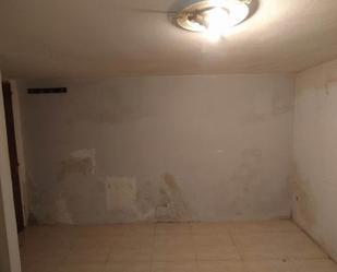 Flat for sale in  Madrid Capital  with Heating