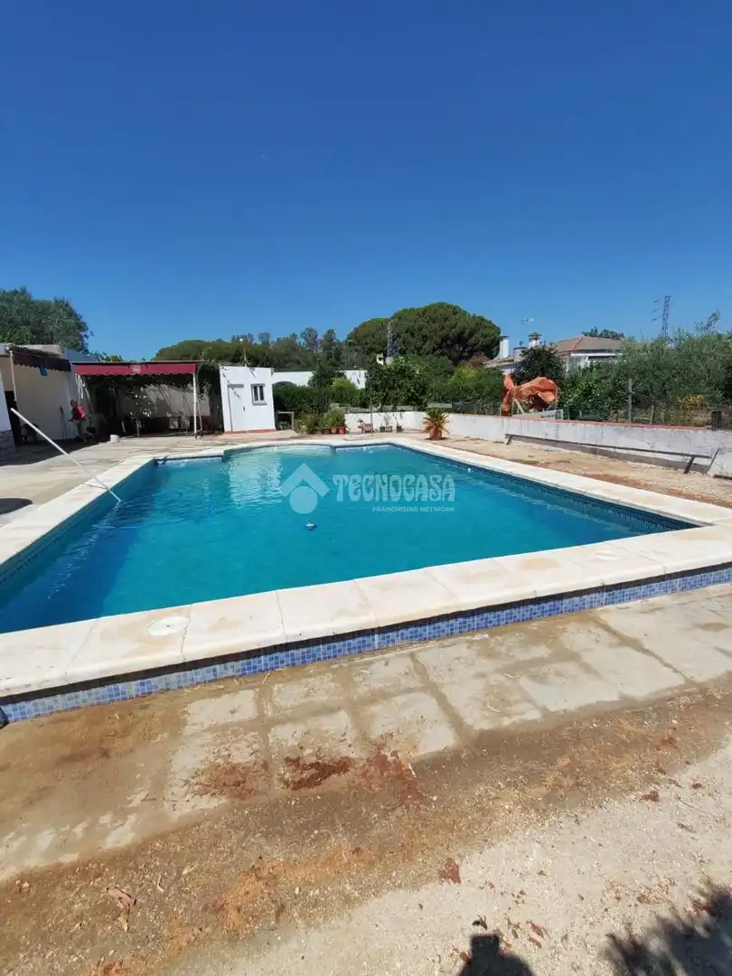 Swimming pool of Country homes for sale in Marchena  with Air Conditioner, Storage room and Swimming Pool