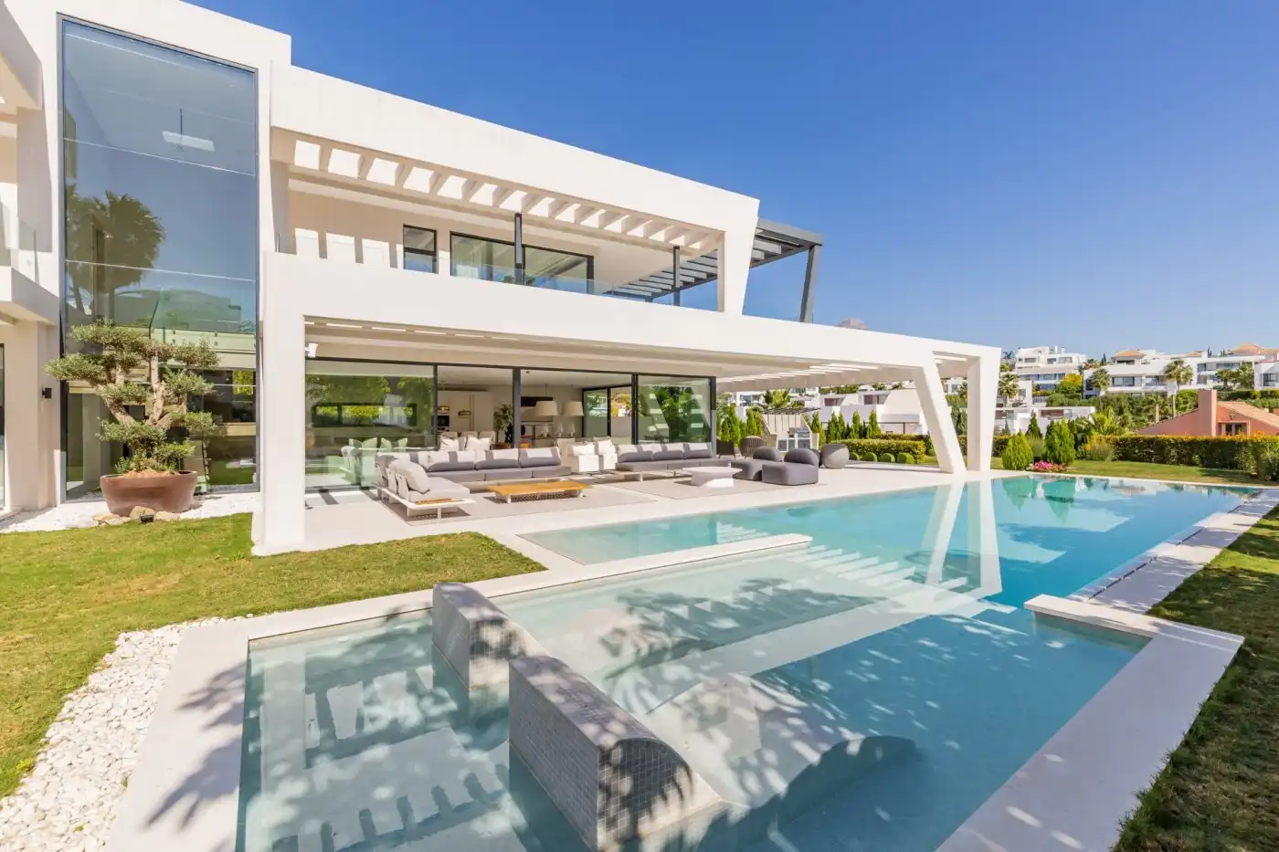 Xalet amb piscina en venda a Nueva Andalucía, imagen 3
