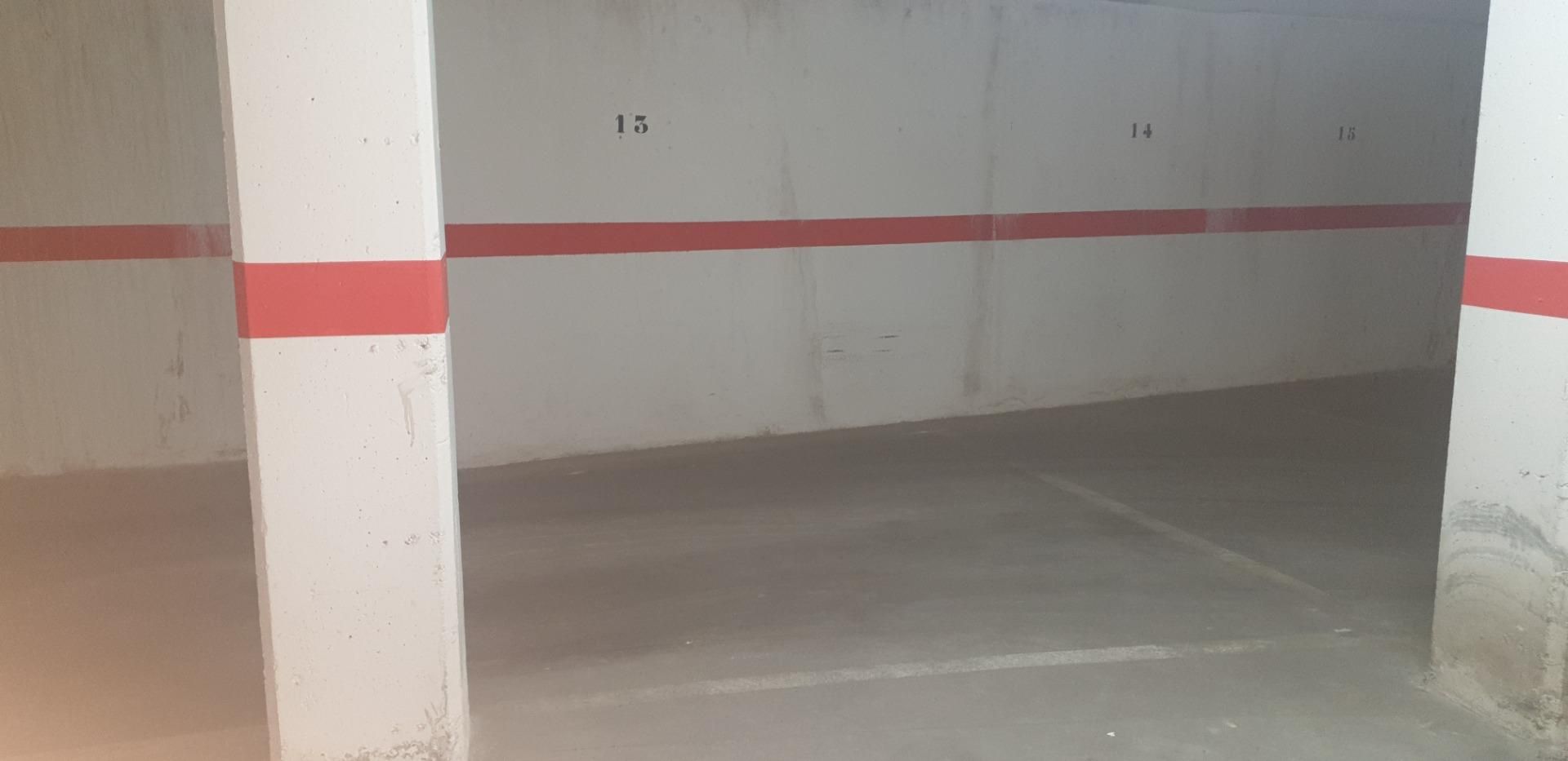 Parkplatz von Garage zum Verkauf in Alba de Tormes