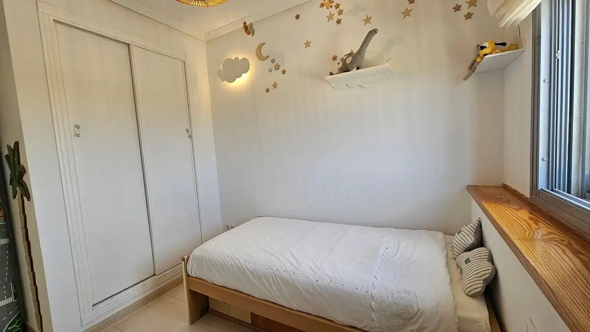 Dormitori de Apartament en venda en Elche / Elx amb Aire condicionat, Traster i Balcó