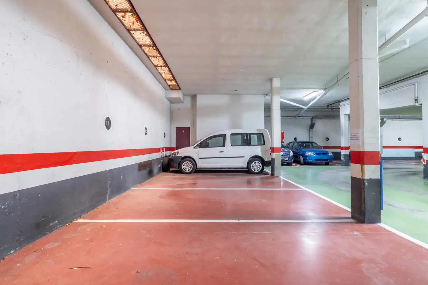 Parking of Flat for sale in Zaragoza  with Air Conditioner, Heating and Parquet flooring