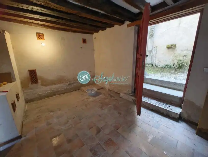 Flat for sale in Segovia  with Heating