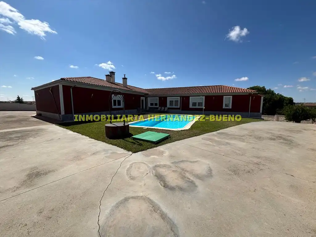 Xalet amb piscina en venda a Villamayor, imagen 11