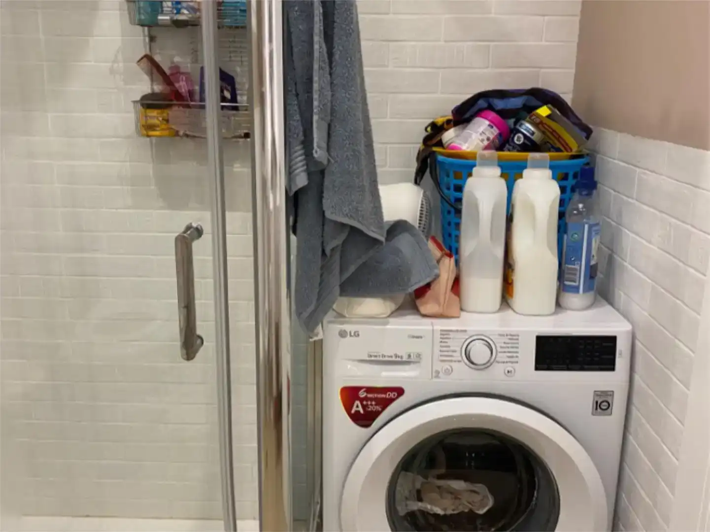 Badezimmer von Dachboden zum Verkauf in Torrevieja mit Klimaanlage
