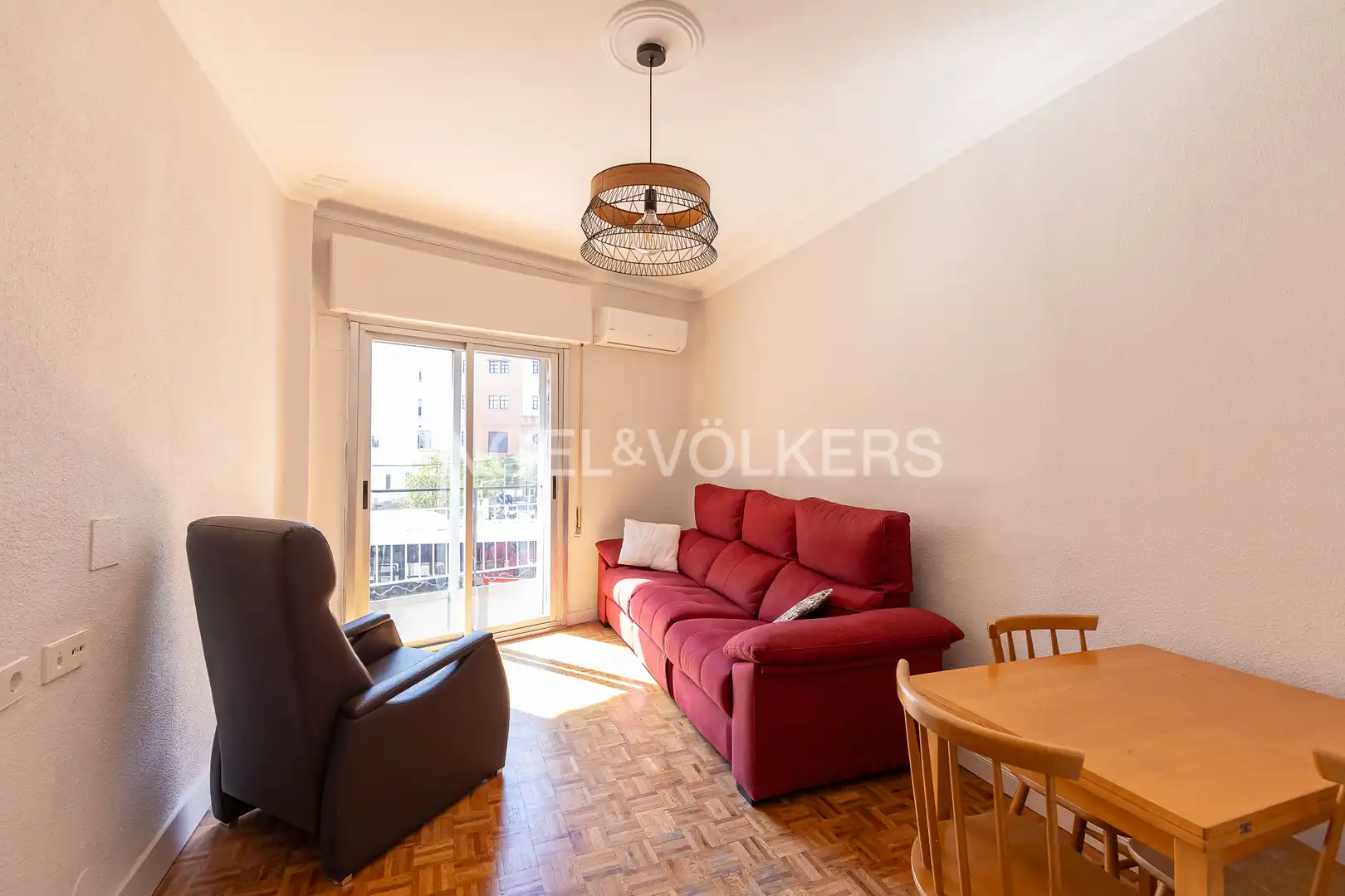 Wohnzimmer von Wohnung zur Miete in Madrid mit Klimaanlage, Heizung und Parkett