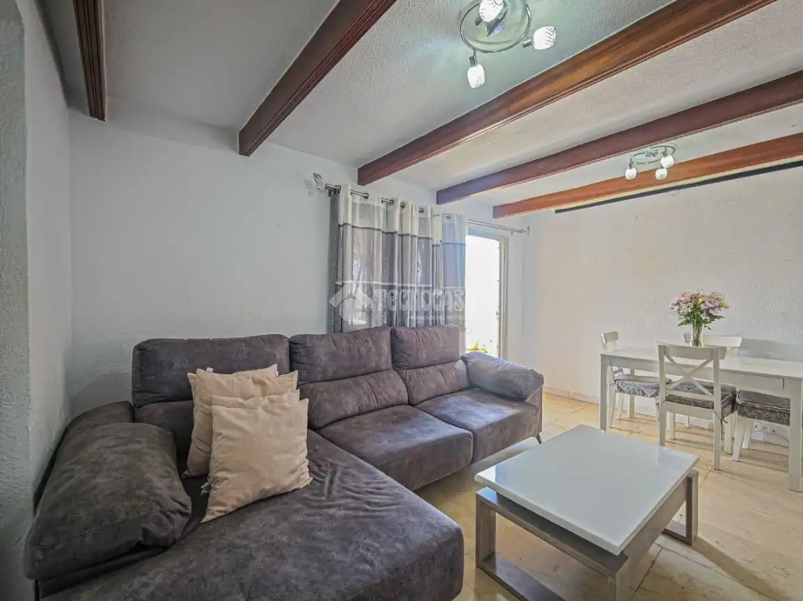 Sala de estar de Ático en venta en Arona