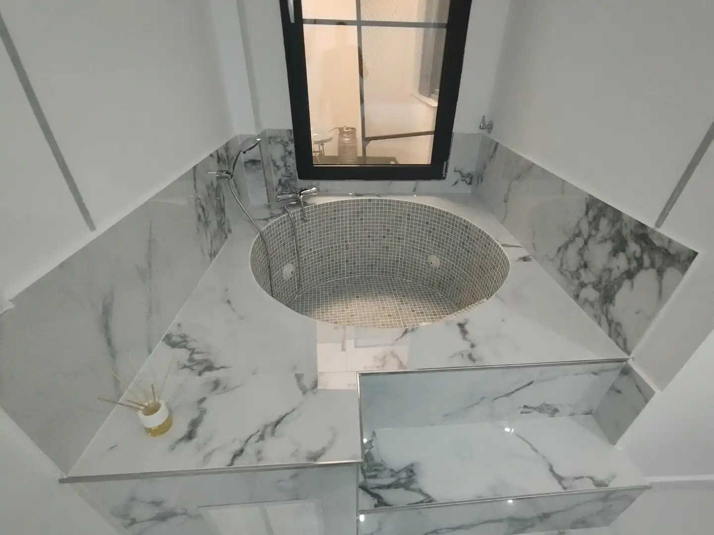 Bany de Planta baixa en venda en Alicante / Alacant amb Aire condicionat, Terrassa i Jacuzzi