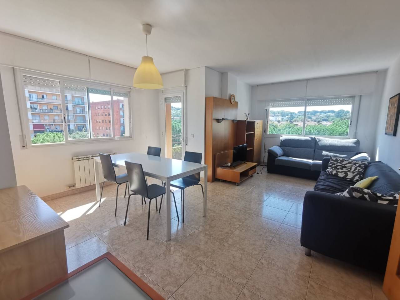 Sala de estar de Piso de alquiler en Girona Capital con Calefacción, Terraza y Amueblado