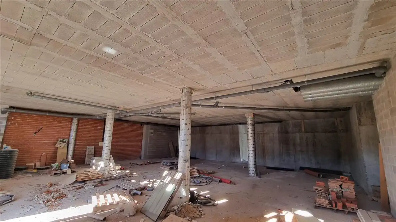 Local comercial en venda a PARAYO, imagen 7