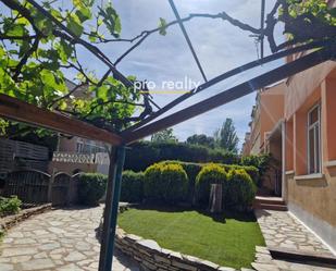 Garden of Single-family semi-detached for sale in Valdemorillo  with Air Conditioner, Heating and Private garden