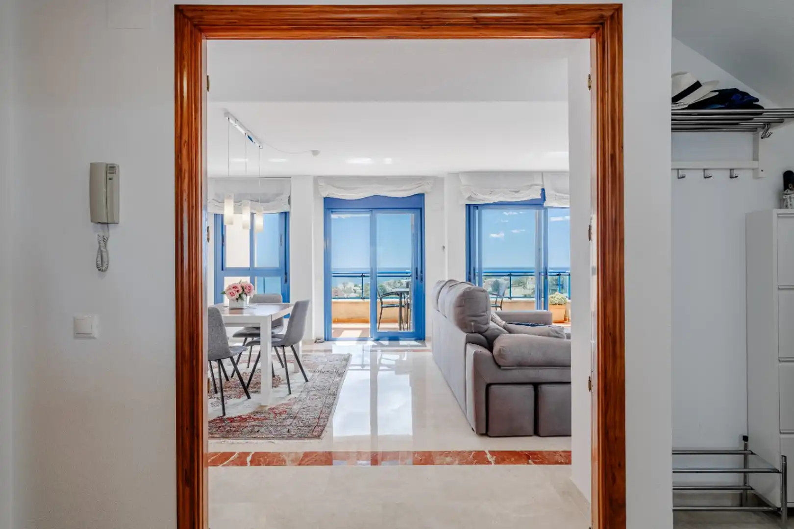 Sala de estar de Apartamento en venta en Calpe / Calp con Terraza y Amueblado