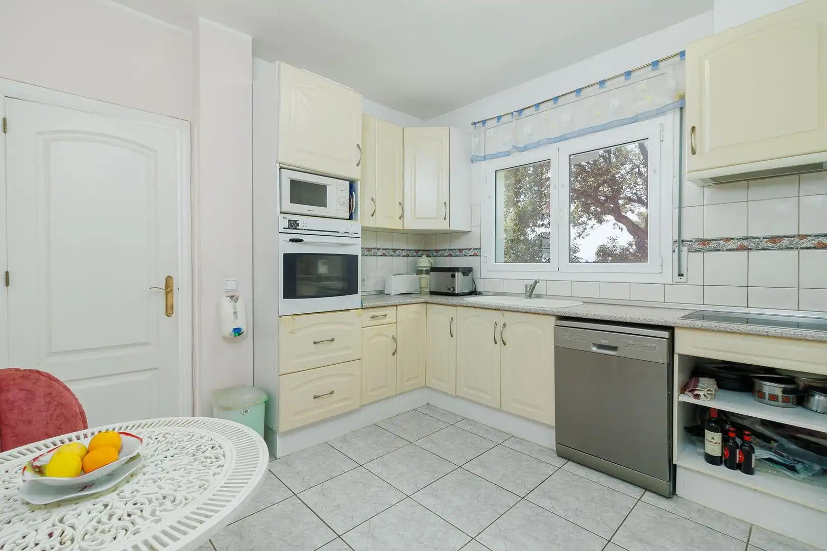 Cuina de Casa o xalet en venda en Roses amb Aire condicionat, Calefacció i Terrassa