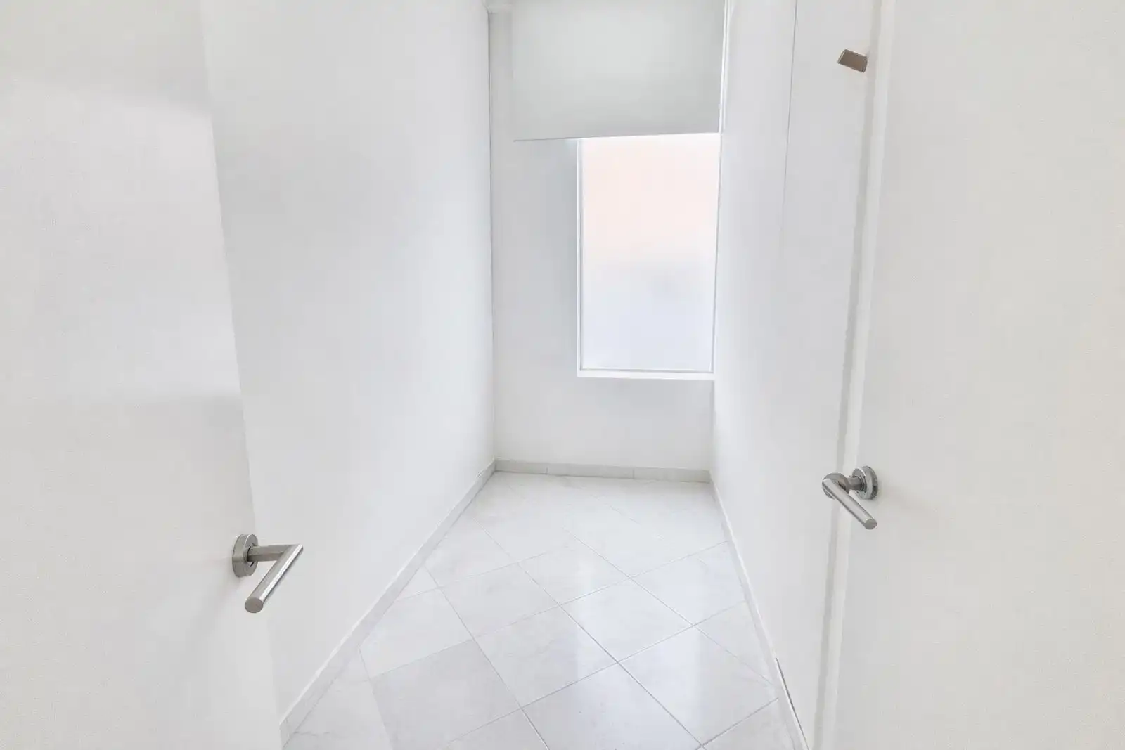 Commercial properties for sale in  Palma de Mallorca  with Air Conditioner, Terrace and Internet