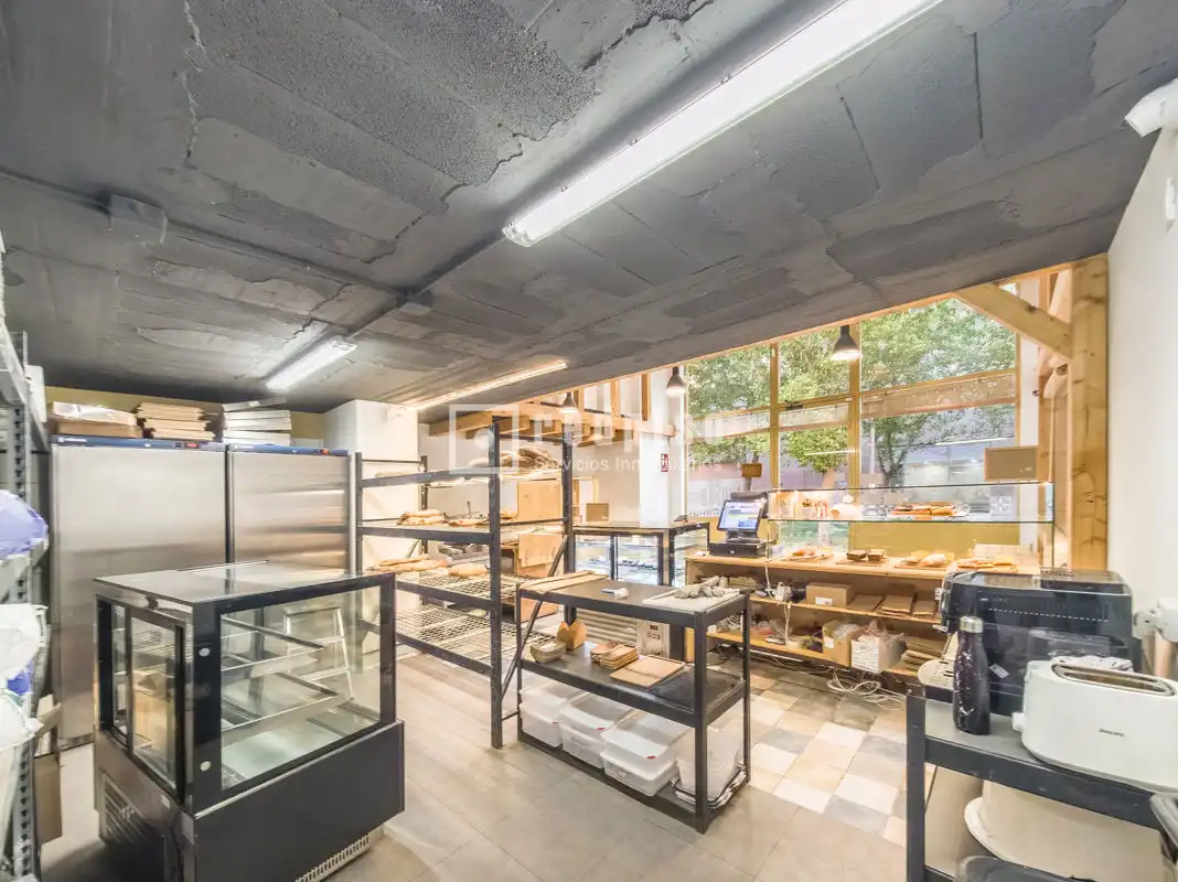 Local en venta en Alcorcón