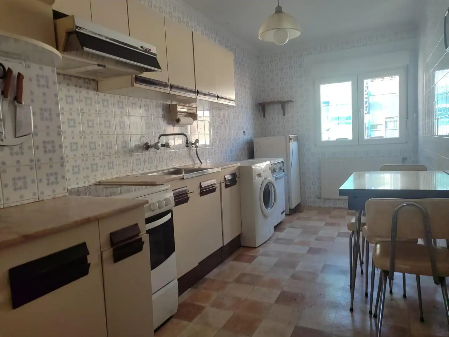 Kitchen of Flat for sale in Oviedo   with Heating