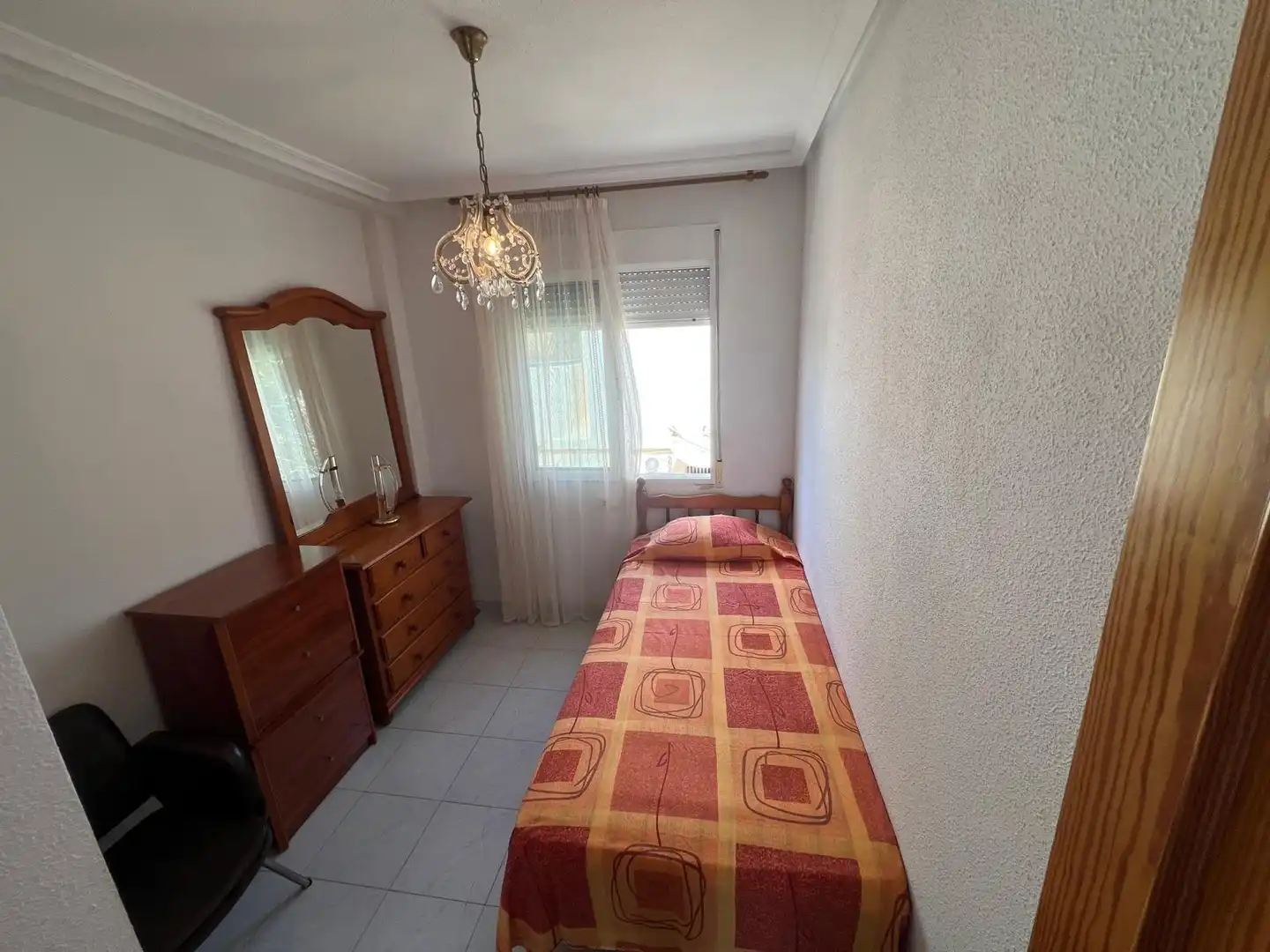 Habitación de Apartamento de alquiler en Torrevieja con Terraza
