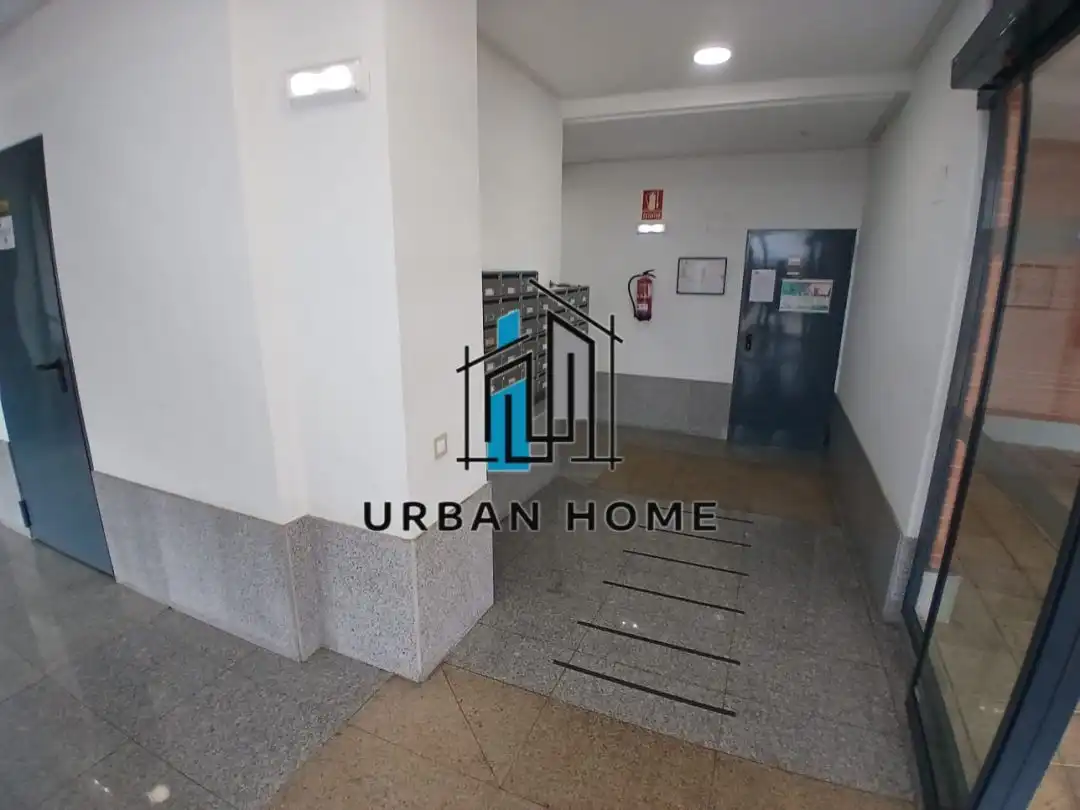 Piso en venta en María Moliner, Armunia