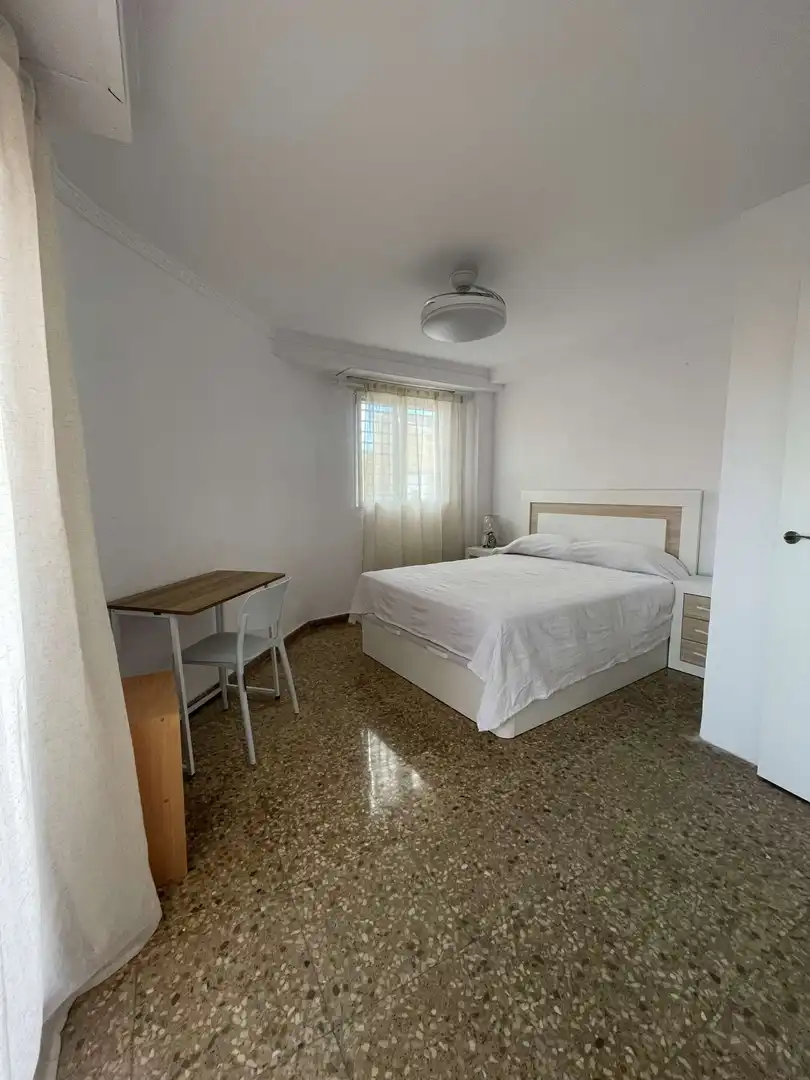 Room in Benimàmet