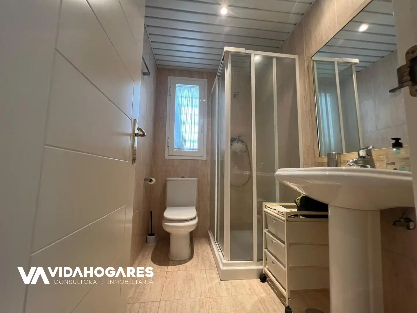 Bany de Pis en venda en Rota amb Terrassa, Piscina i Moblat