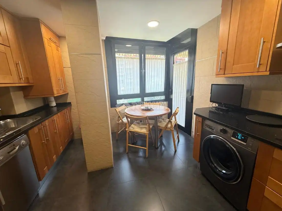 Cocina de Piso en venta en Alcorcón con Aire acondicionado, Terraza y Piscina comunitaria