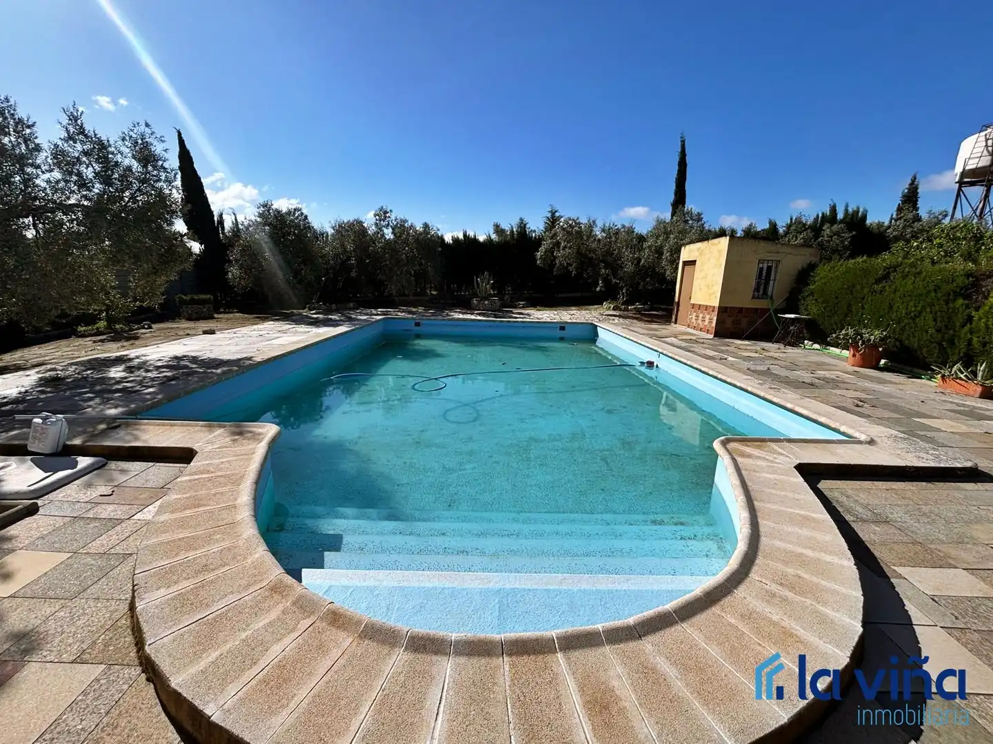 Piscina de Casa o chalet en venta en Casariche con Aire acondicionado, Calefacción y Jardín privado
