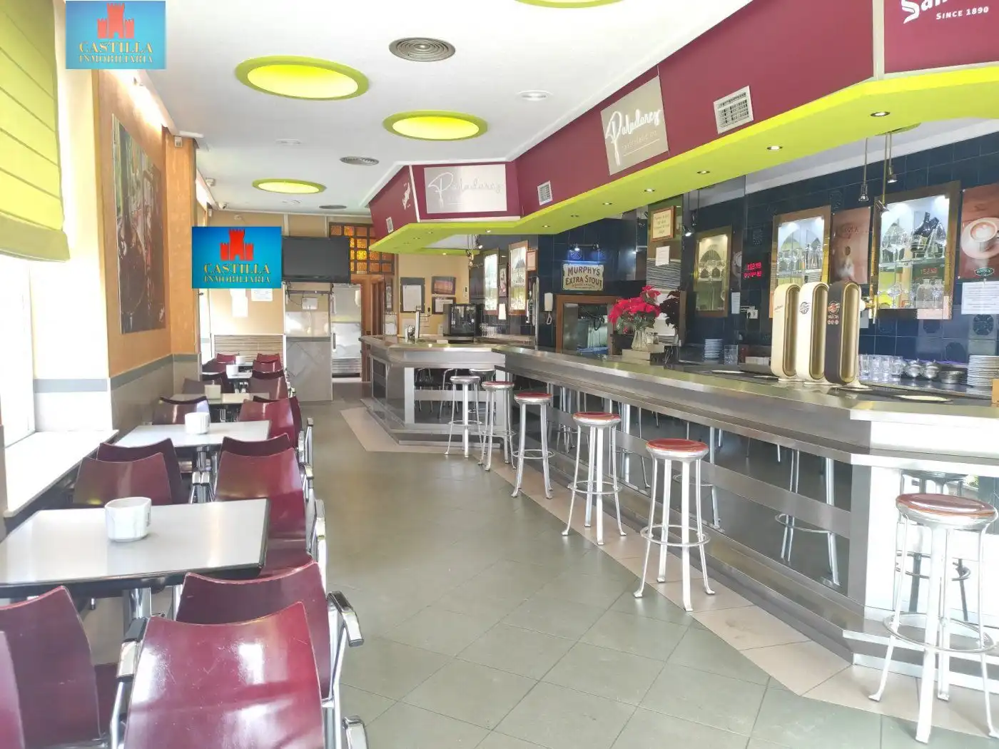 Locale commerciale in vendita a Centro, imagen 2