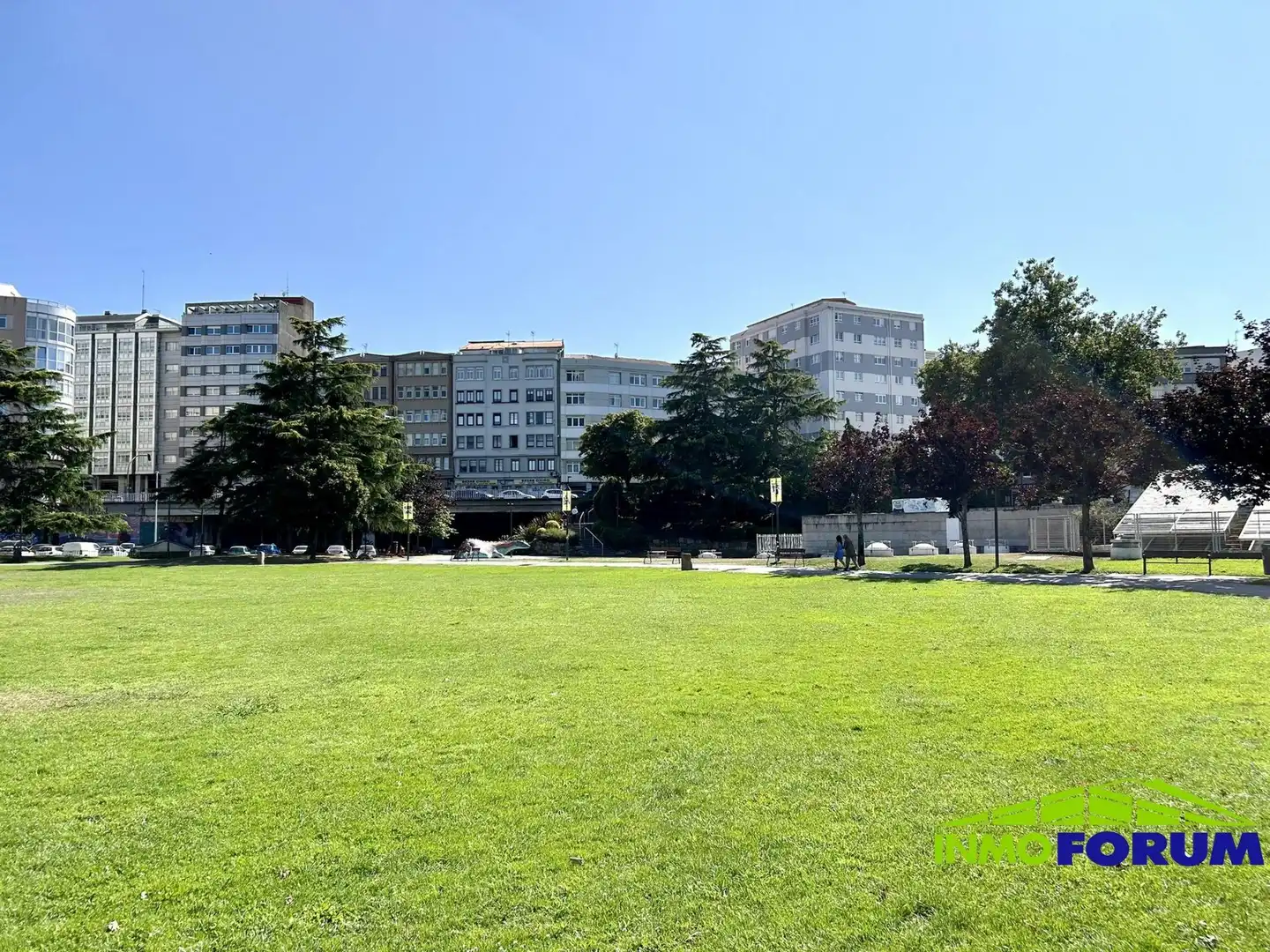 Vista exterior de Pis en venda en A Coruña Capital  amb Calefacció, Traster i Alarma