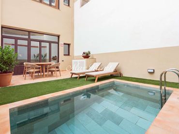 Maisonette mit Pool zum Verkauf in Eixample