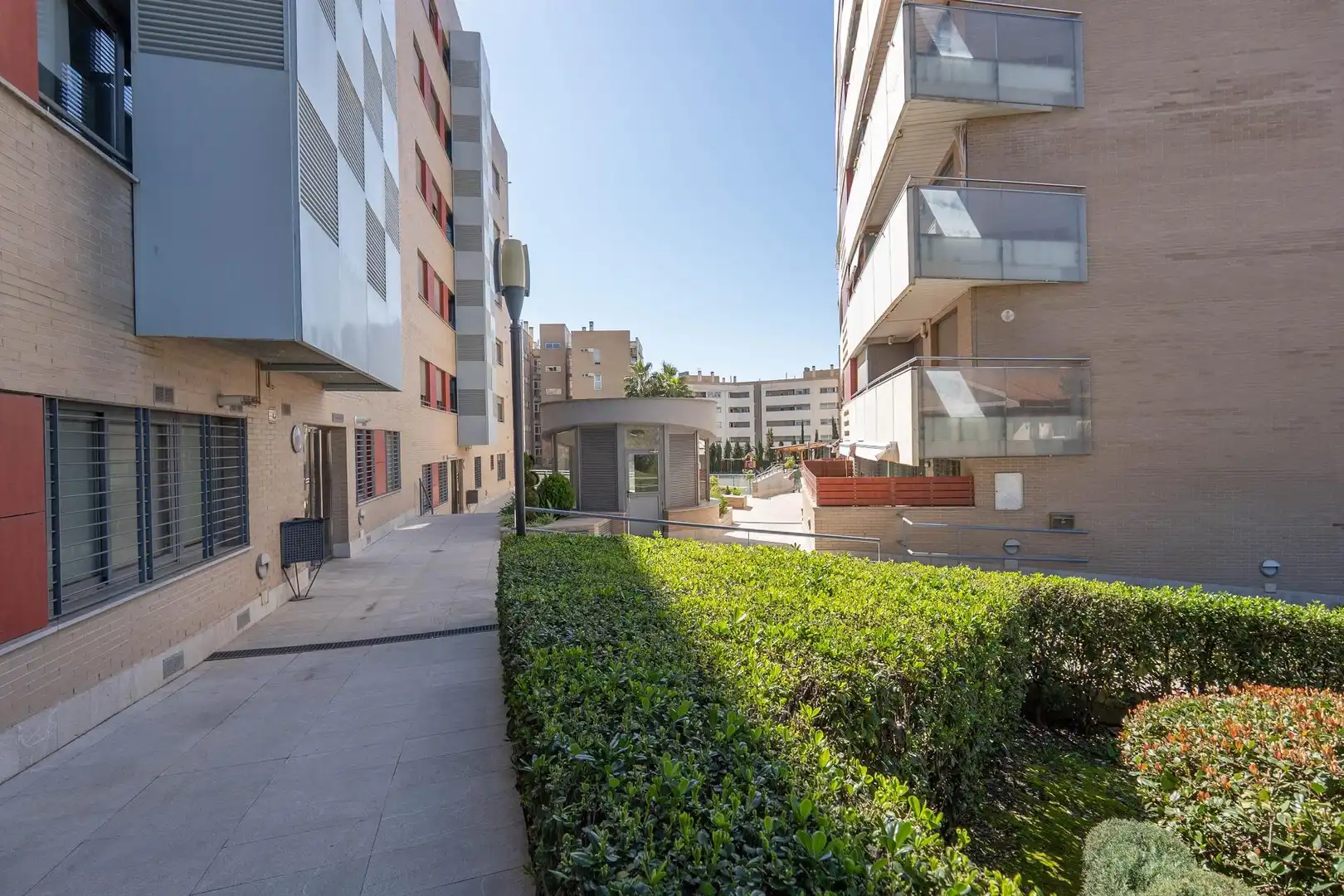 Exterior view of Flat for sale in Granada  with Air Conditioner, Heating and Private garden