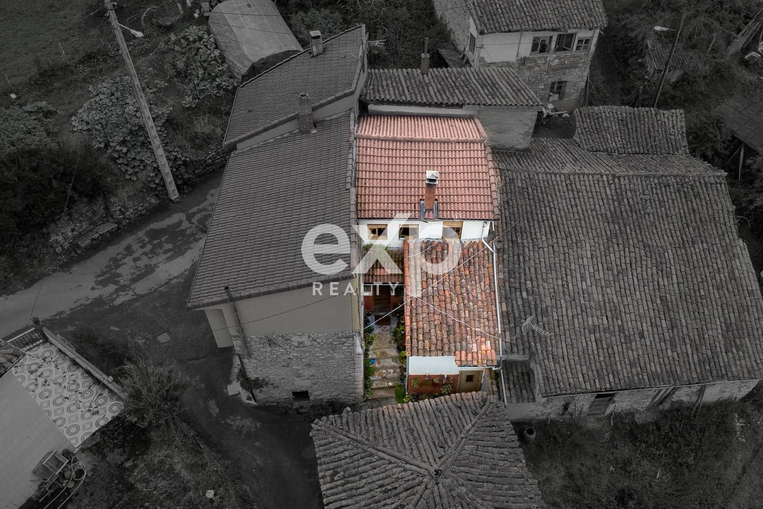 Exterior view of Single-family semi-detached for sale in Oviedo   with Storage room