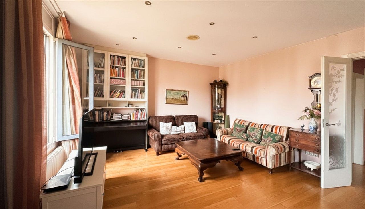 Living room of Duplex for sale in  Barcelona Capital  with Air Conditioner, Heating and Terrace