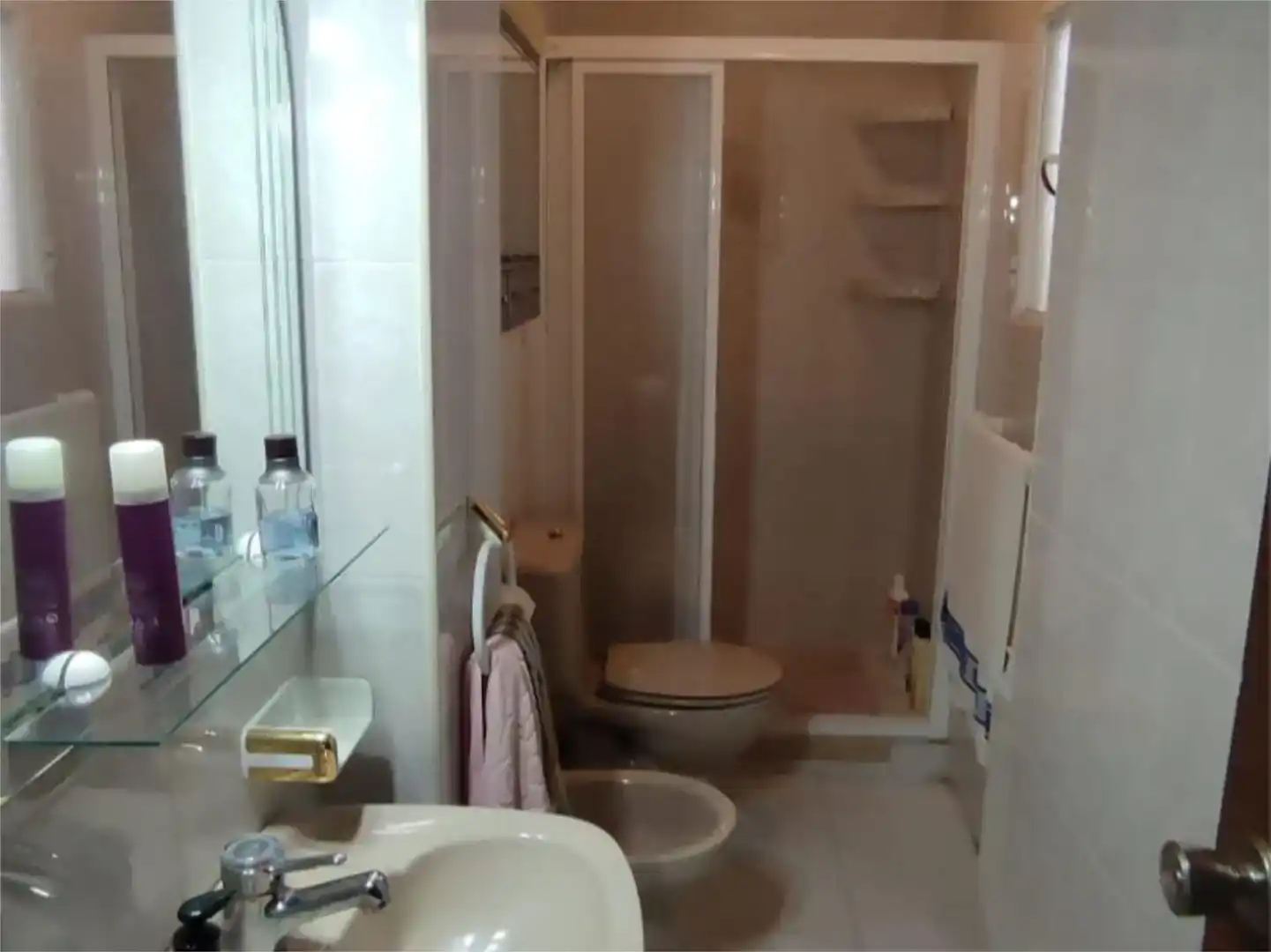 Baño de Piso en venta en Castañar de Ibor con Amueblado